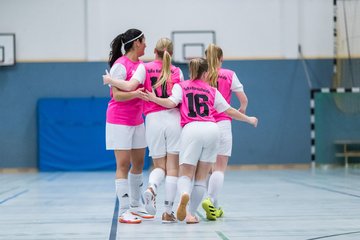 Bild 201 - F Loewinnen Hallen Cup